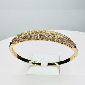 Elegant Gold and Silver Bracelet